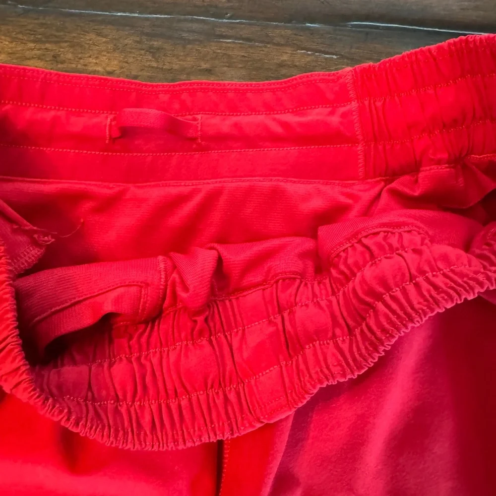 Women’s Lululemon Vibrant Red Athletic Shorts- Size 6 - Picture 3 of 8